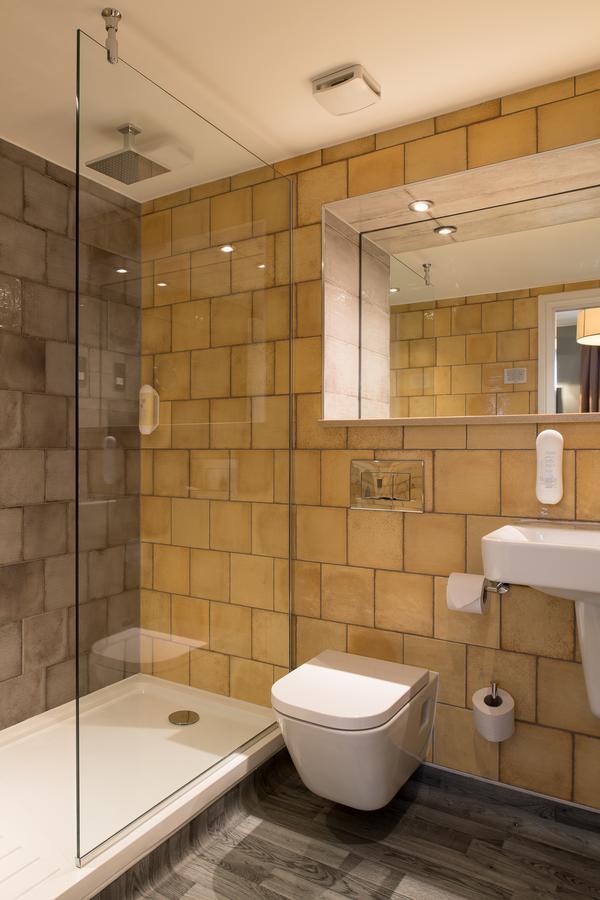 Hotel The John Russell Fox Wetherspoon Andover Esterno foto