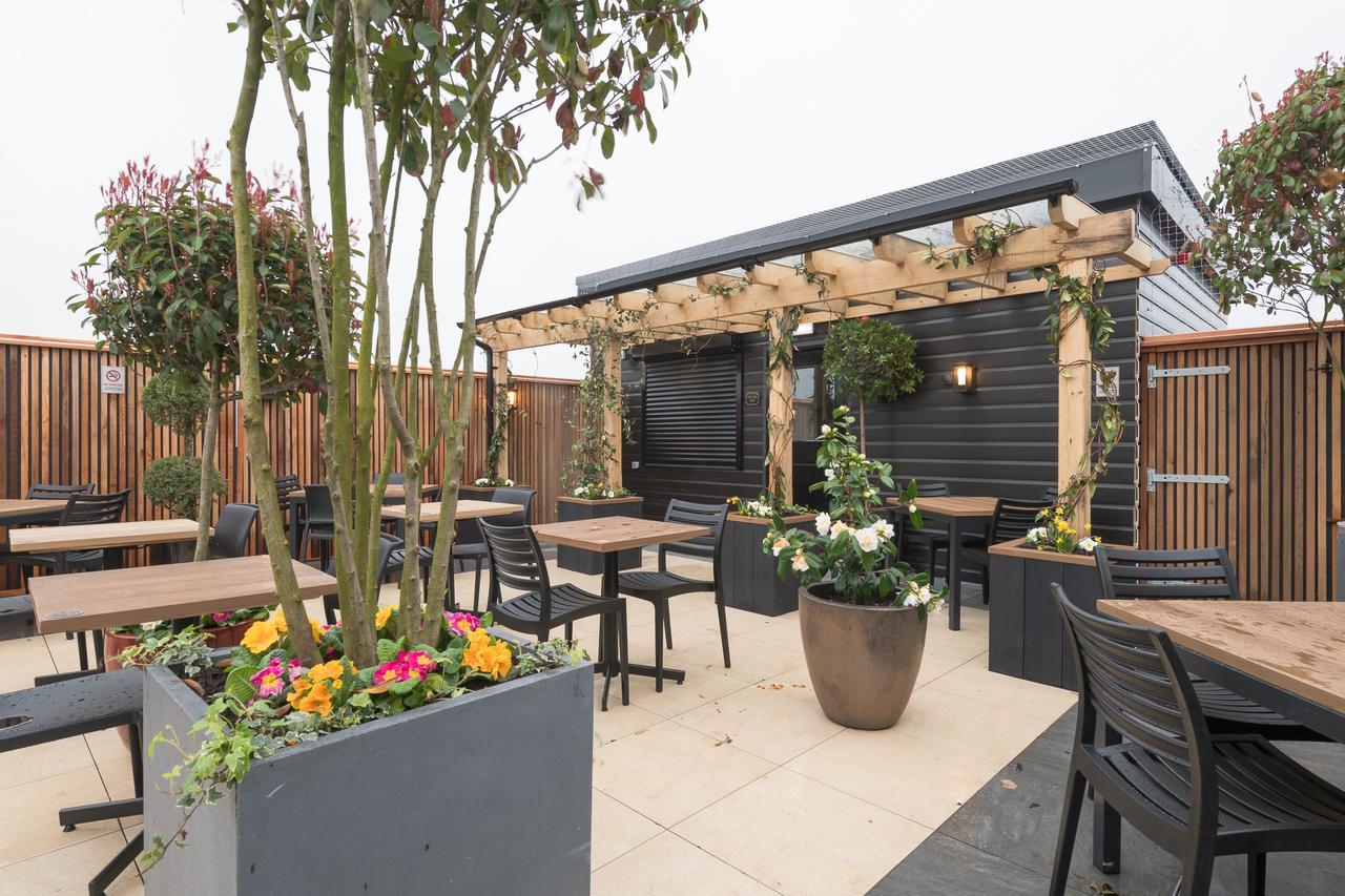 Hotel The John Russell Fox Wetherspoon Andover Esterno foto